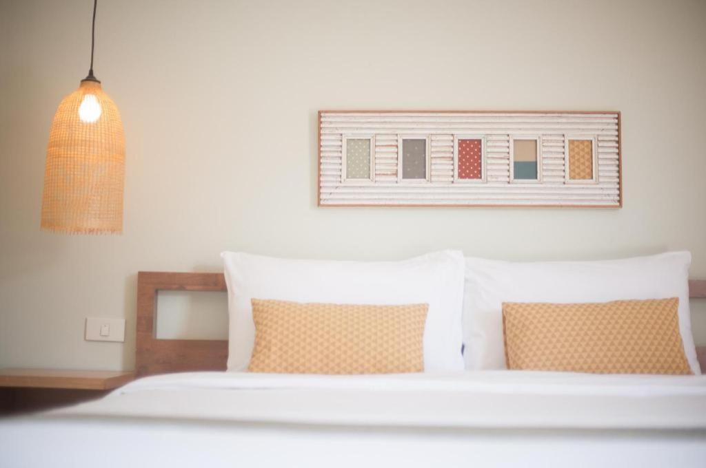 Yellow Moon Hotel Паттая Екстер'єр фото