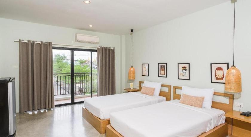 Yellow Moon Hotel Паттая Екстер'єр фото